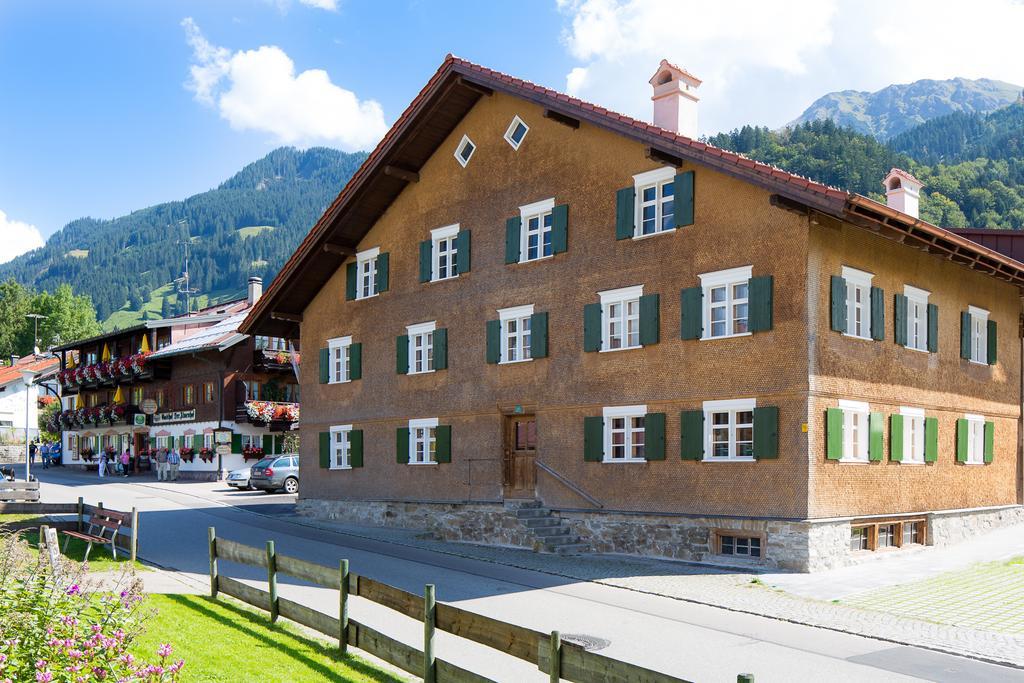 "Viktoria Apartments" - Annehmlichkeiten Von 4-Sterne Familien-Und Wellnesshotel Viktoria Koennen Mitgenutzt Werden Oberstdorf Bagian luar foto
