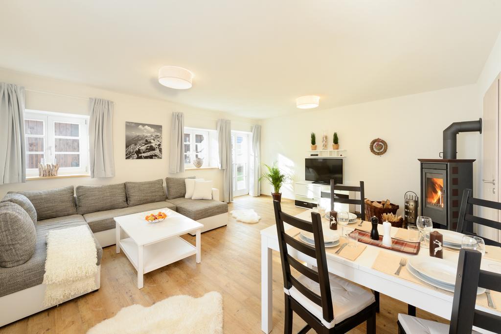 "Viktoria Apartments" - Annehmlichkeiten Von 4-Sterne Familien-Und Wellnesshotel Viktoria Koennen Mitgenutzt Werden Oberstdorf Ruang foto