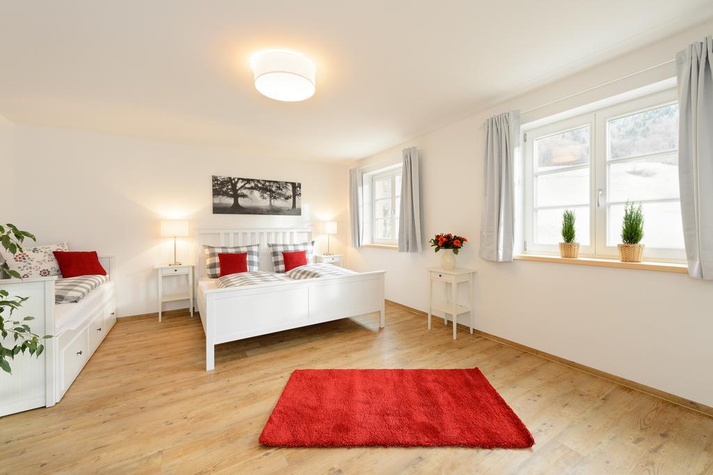 "Viktoria Apartments" - Annehmlichkeiten Von 4-Sterne Familien-Und Wellnesshotel Viktoria Koennen Mitgenutzt Werden Oberstdorf Ruang foto