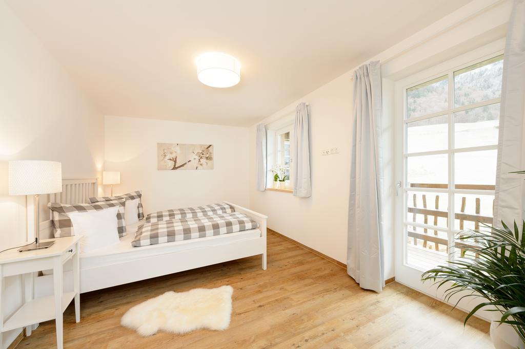 "Viktoria Apartments" - Annehmlichkeiten Von 4-Sterne Familien-Und Wellnesshotel Viktoria Koennen Mitgenutzt Werden Oberstdorf Ruang foto